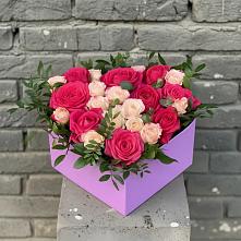 Цветочная композиция из Розы в коробке в Уссурийске