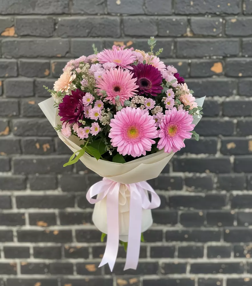 Букет цветов из: Герберы и Хризантемы в Уссурийске