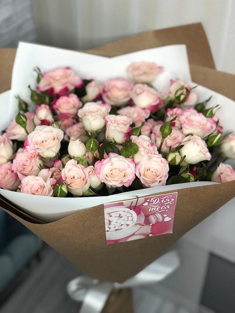 Букет цветов из: Розы в Уссурийске