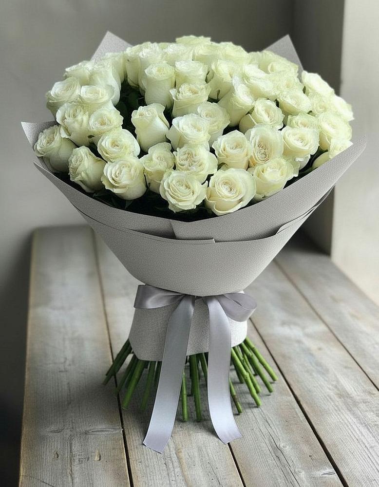 Букет 35 Белых роз в Уссурийске