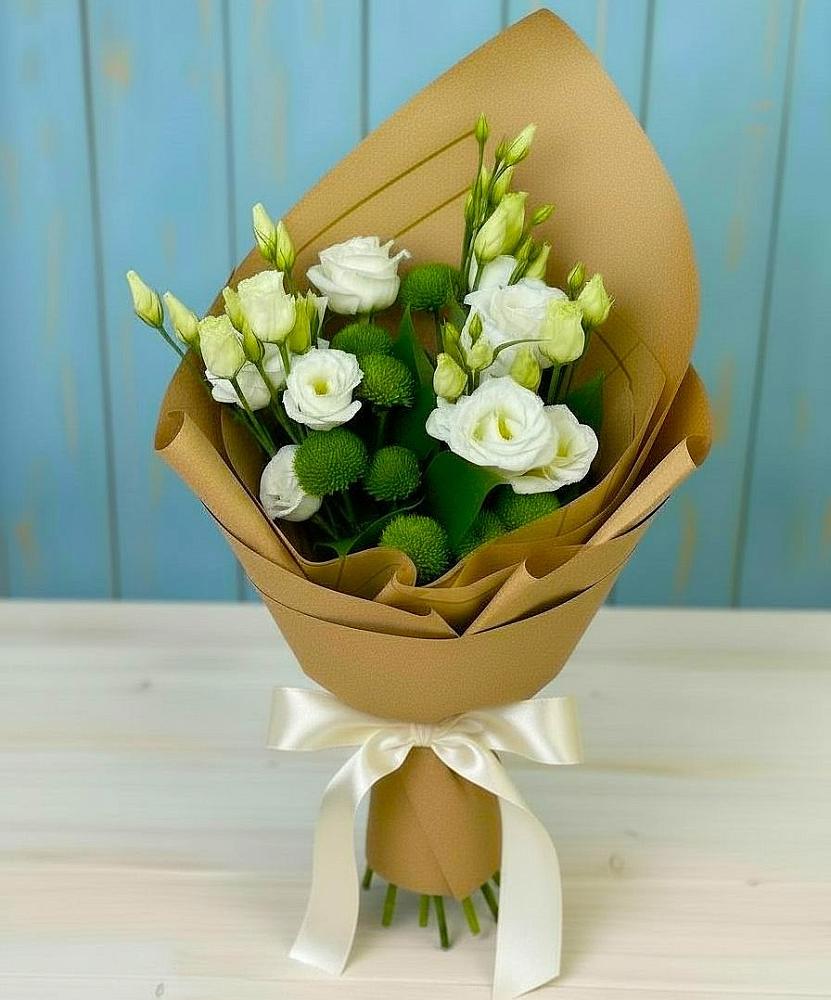 Букет цветов из: Хризантемы и Лизиантусы в Уссурийске