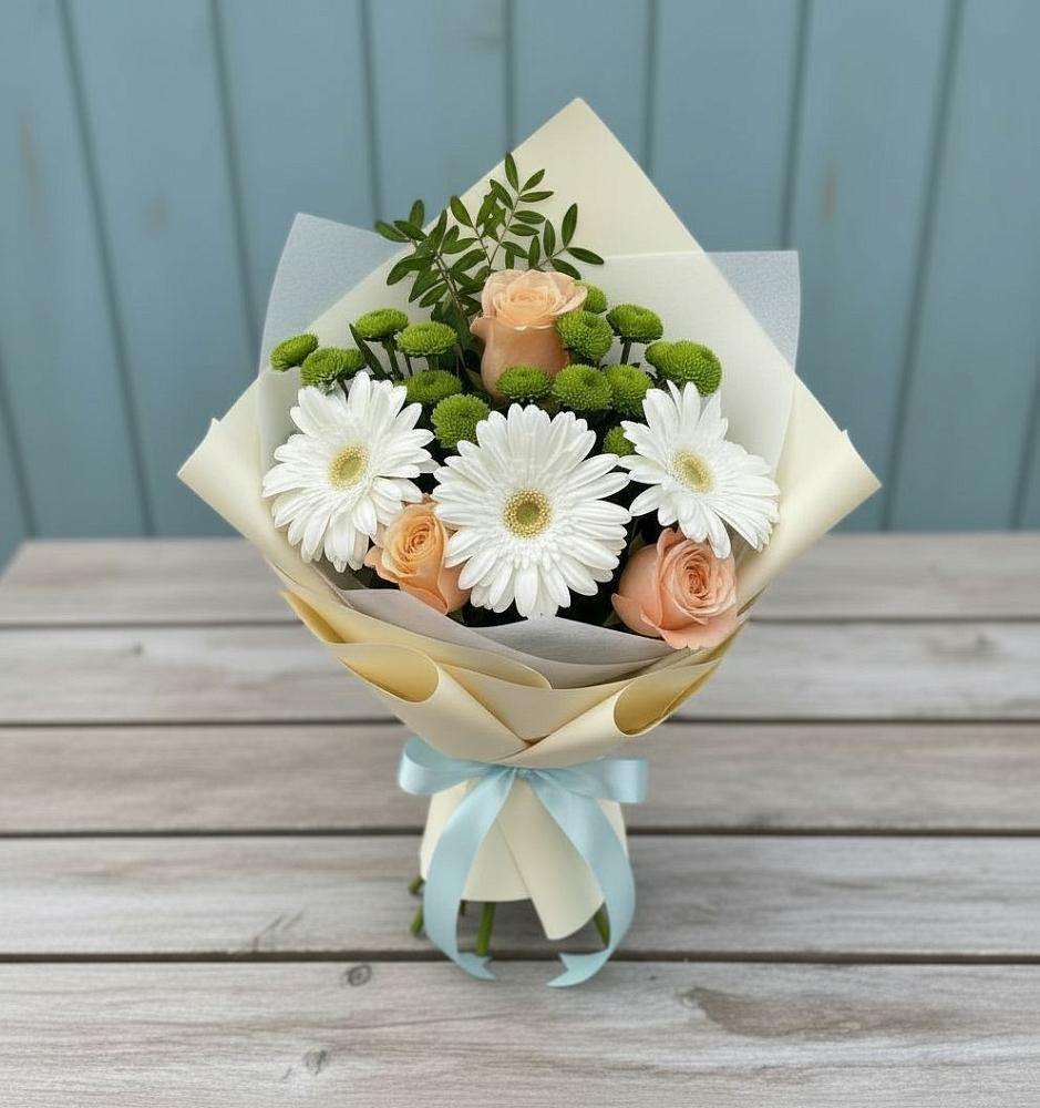 Букет цветов из: Герберы, Розы и Хризантемы в Уссурийске
