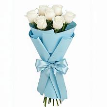 Букет 7 белых роз Проуд в Уссурийске