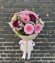 Букет цветов из:  Герберы и Хризантемы в Уссурийске
