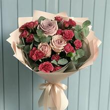 Букет цветов из:  Гвоздики и Розы в Уссурийске