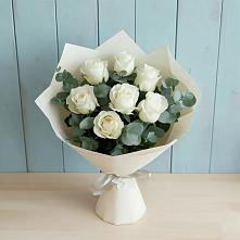 Букет Белые розы в Эвкалипте в Уссурийске