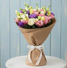 Букет цветов из:  Лизиантусы в Уссурийске
