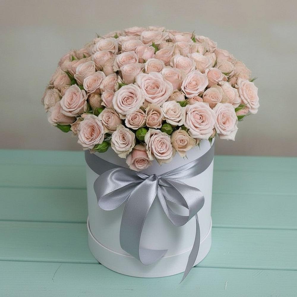 Цветочная композиция из Розы в шляпной коробке в Уссурийске